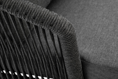 "Верона" кресло плетеное из роупа, каркас алюминий темно-серый (RAL7024) муар, роуп темно-серый круглый, ткань темно-серая 027