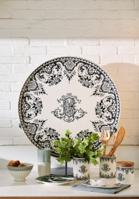 Банка для хранения большая Монограмма